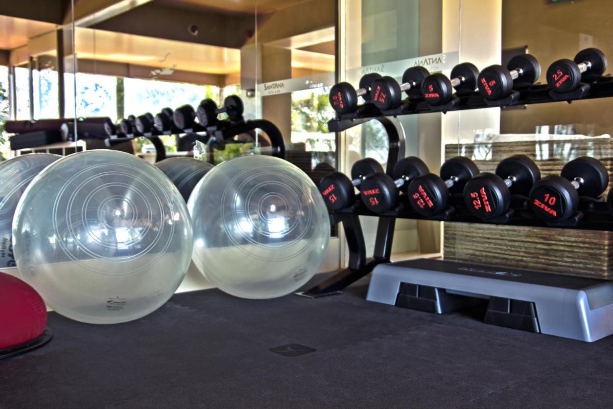 O centro de fitness e/ou as comodidades de fitness de Santana Hotel & SPA
