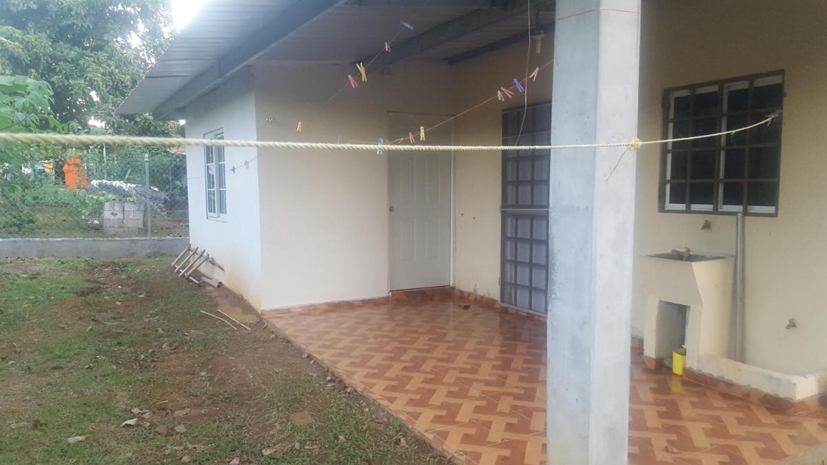 Raquel House - Housity