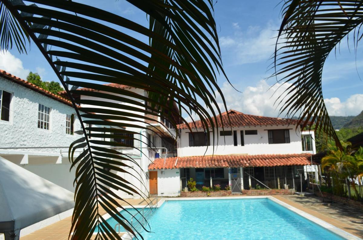Hotel Campestre La Ribera del Fonce - Housity