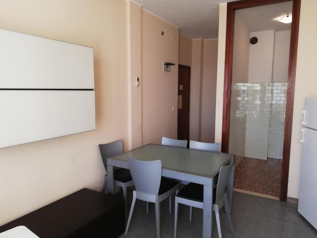 Elba - Housity