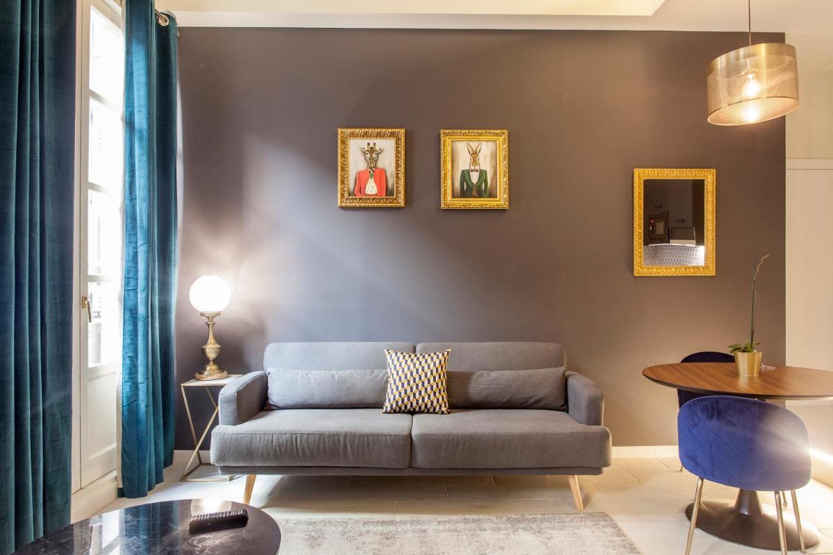 Mediterranean Flats Plaza Redonda - Housity