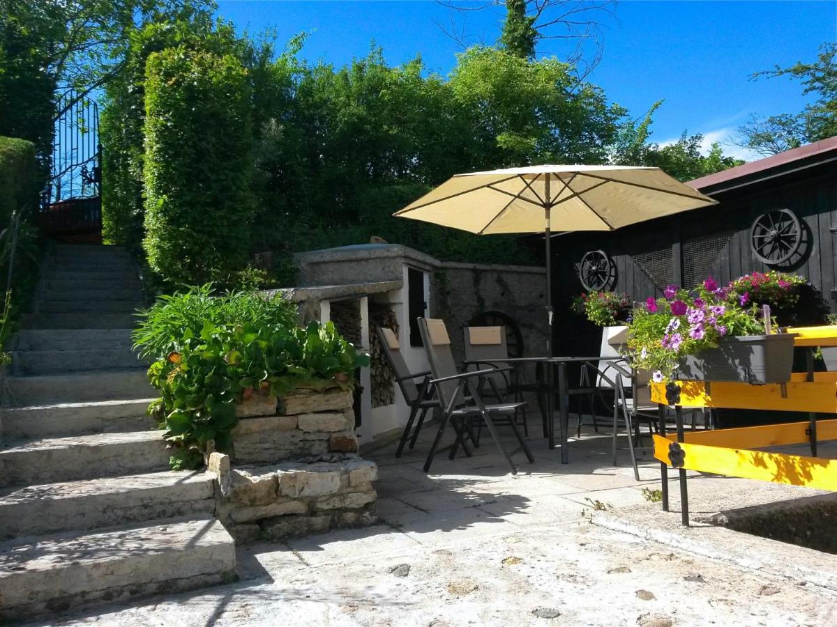Holiday home in Opocno/Adlergebirge 34244 - Housity