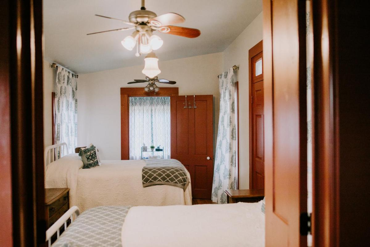 Maison Mouton Bed & Breakfast - Housity