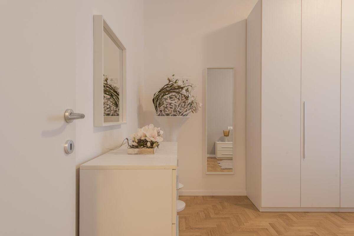 Linda House - Housity