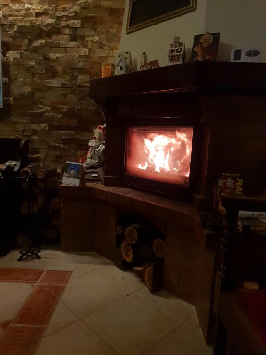 La Bunica - Housity