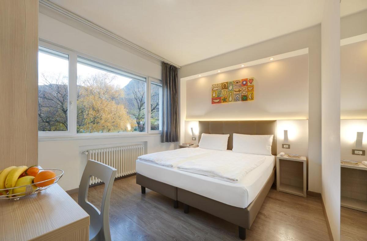 Hotel Ariston - Housity