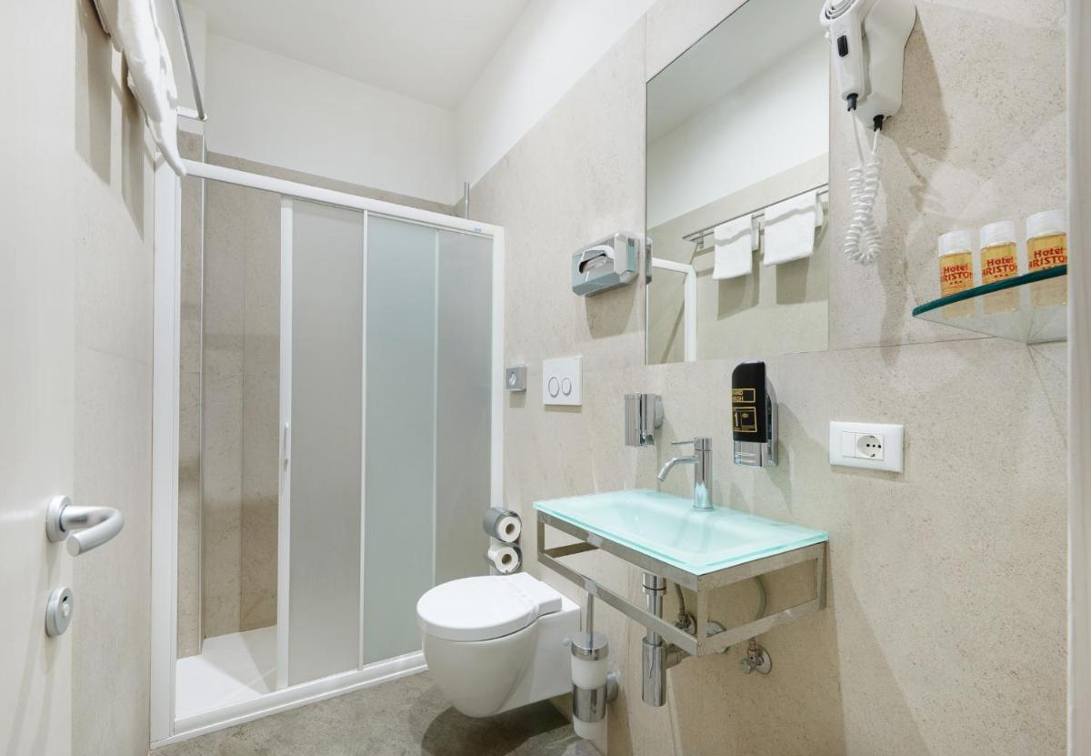Hotel Ariston - Housity