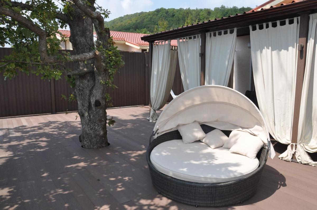 Cottage near Sea House & Beach - Housity
