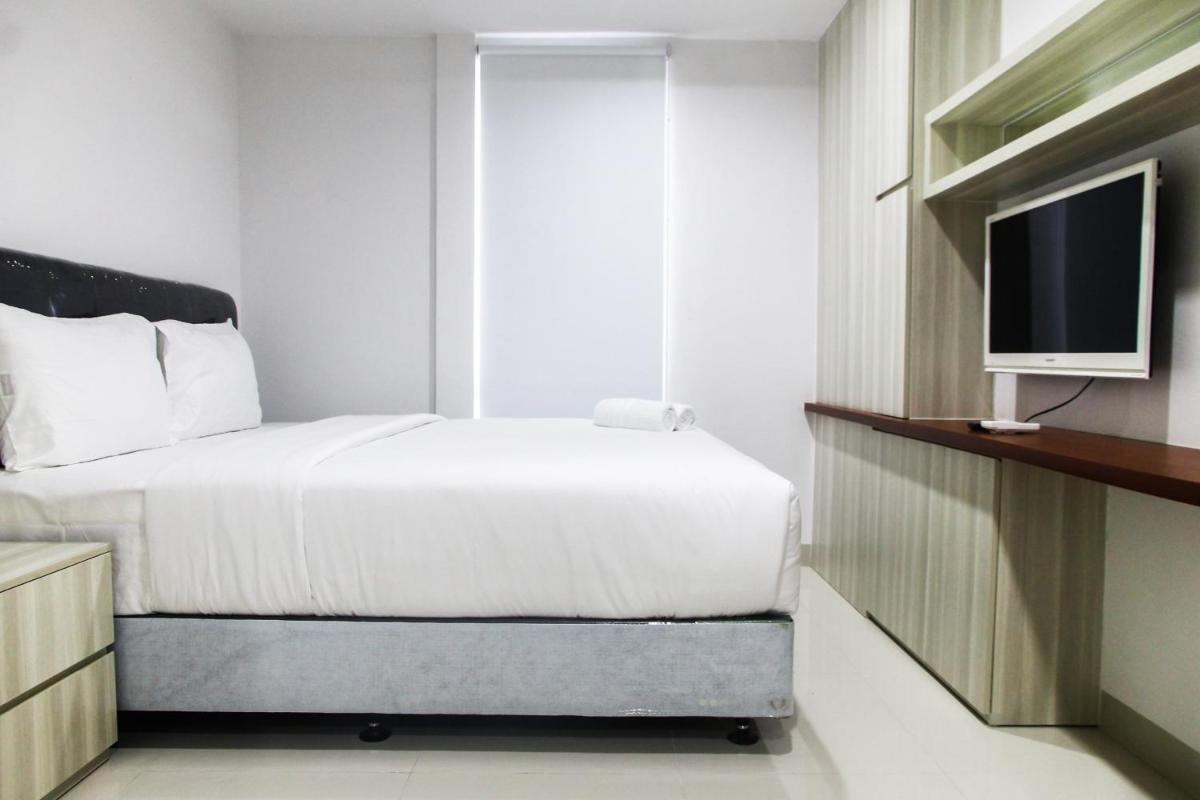 Nice View Studio at Azalea Suites Apartment By Travelio - Housity