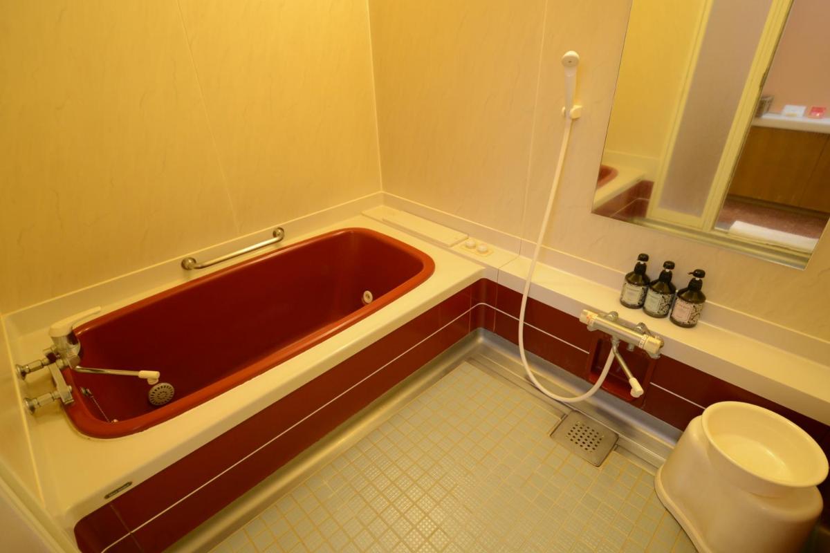 Hotel Tiffany (Adult Only) - Housity