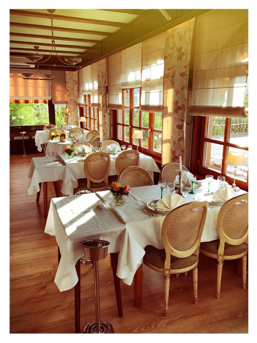 Restaurant ou autre lieu de restauration dans l'établissement Hotel Munsch Restaurant & Wellness, Colmar Nord - Haut-Koenigsbourg