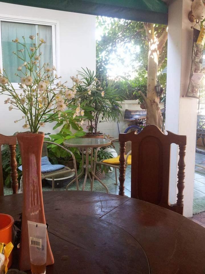 Srikrung Guesthouse - Housity