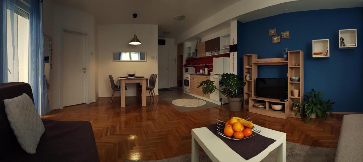Konstantin Lux - Housity