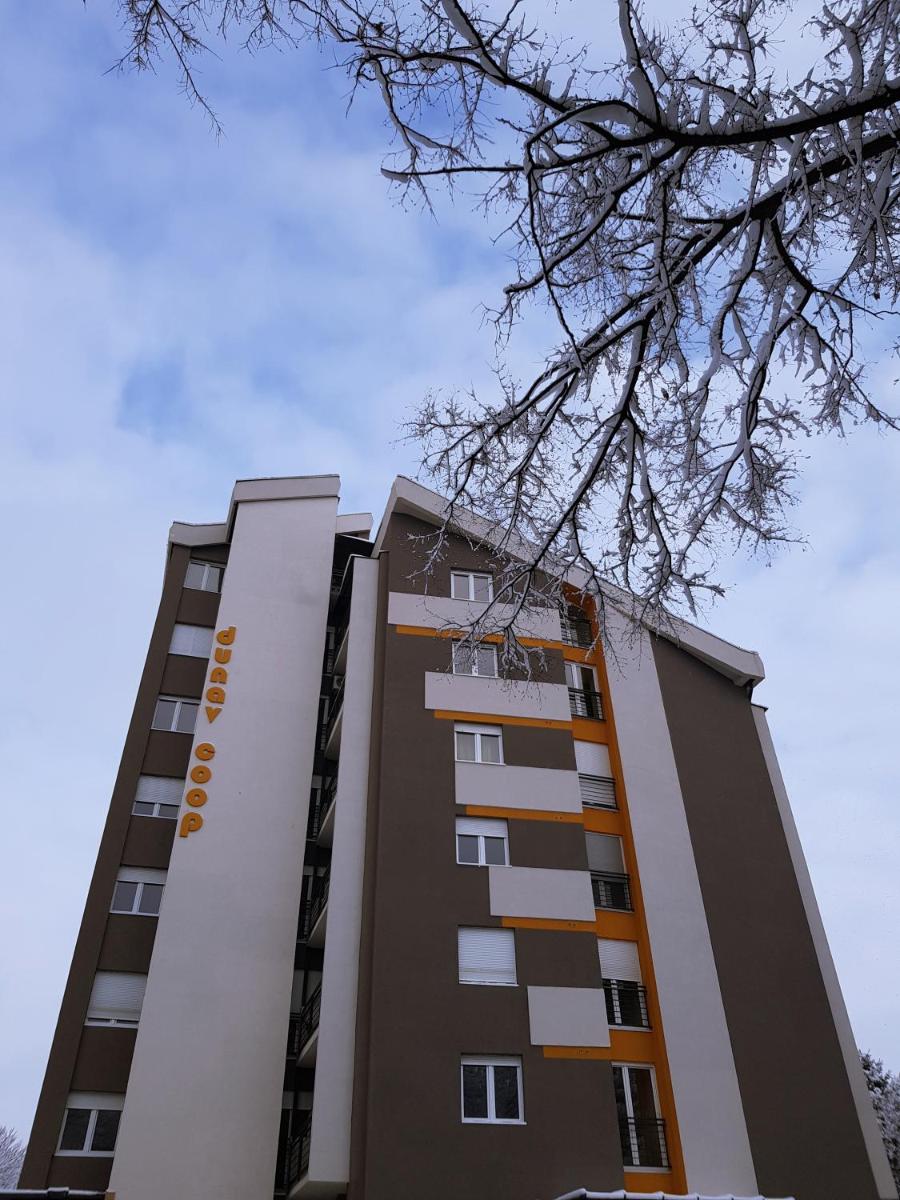 Konstantin Lux - Housity
