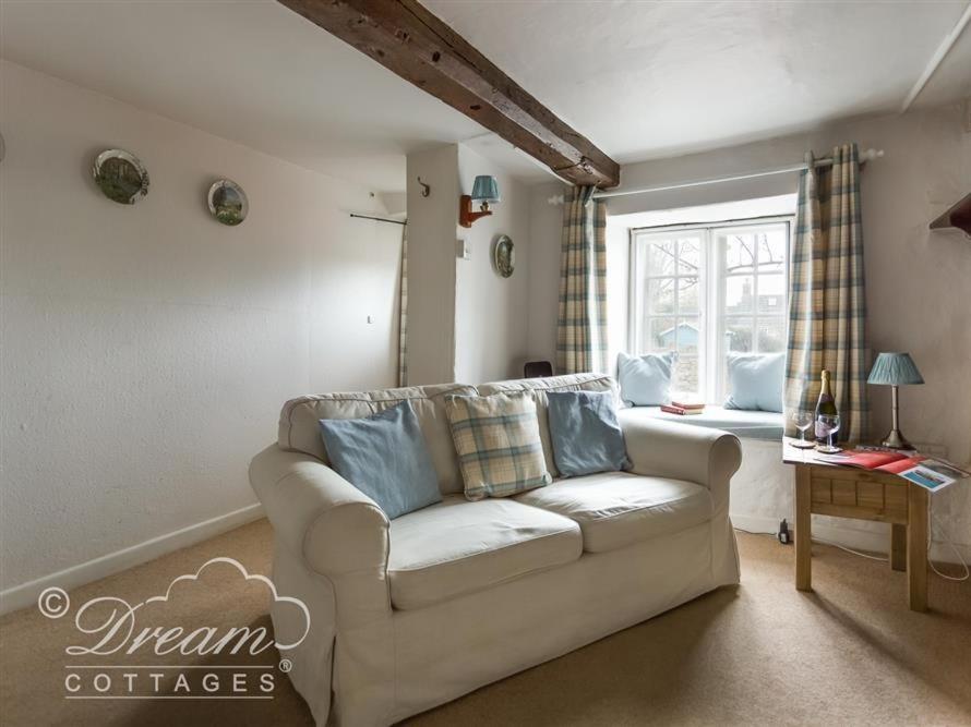 Dormouse Cottage - Housity