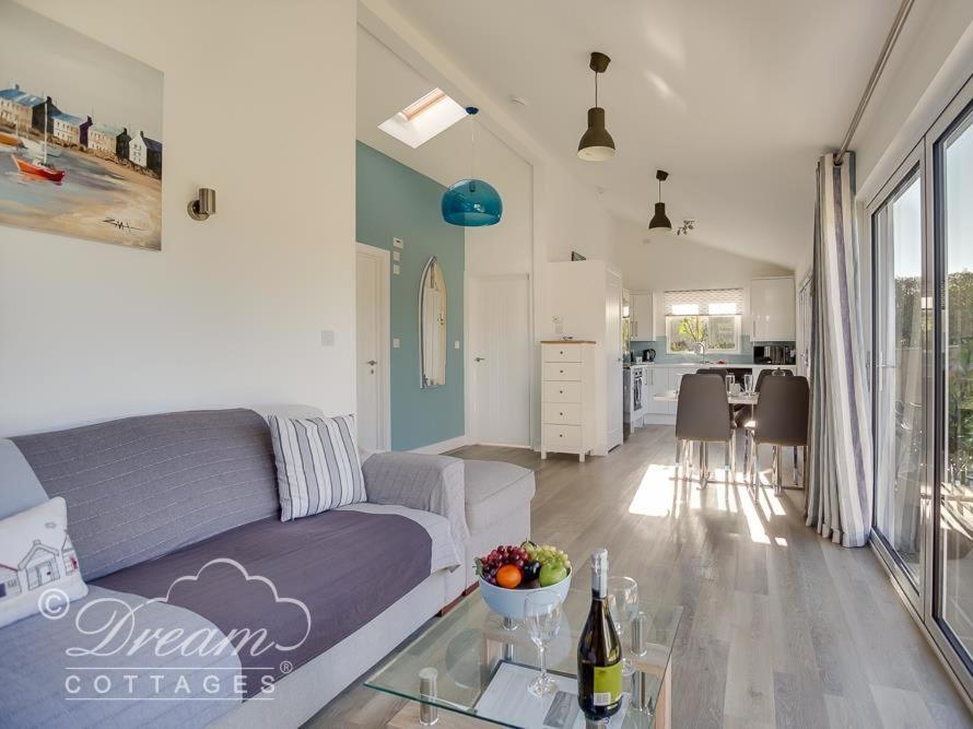 Outlook Lodge - Housity