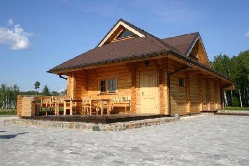 Meža Salas - Housity