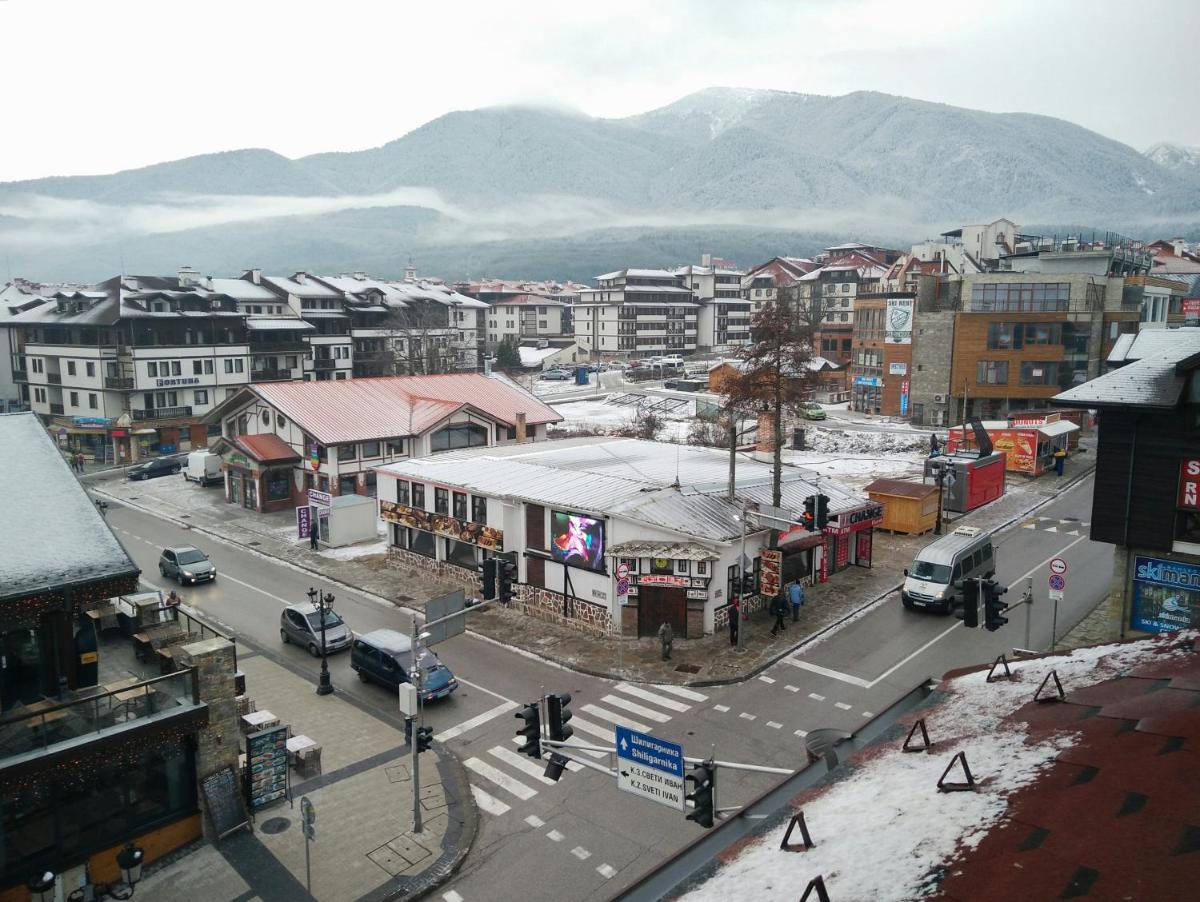 Pirin Palace White Apartments - Housity