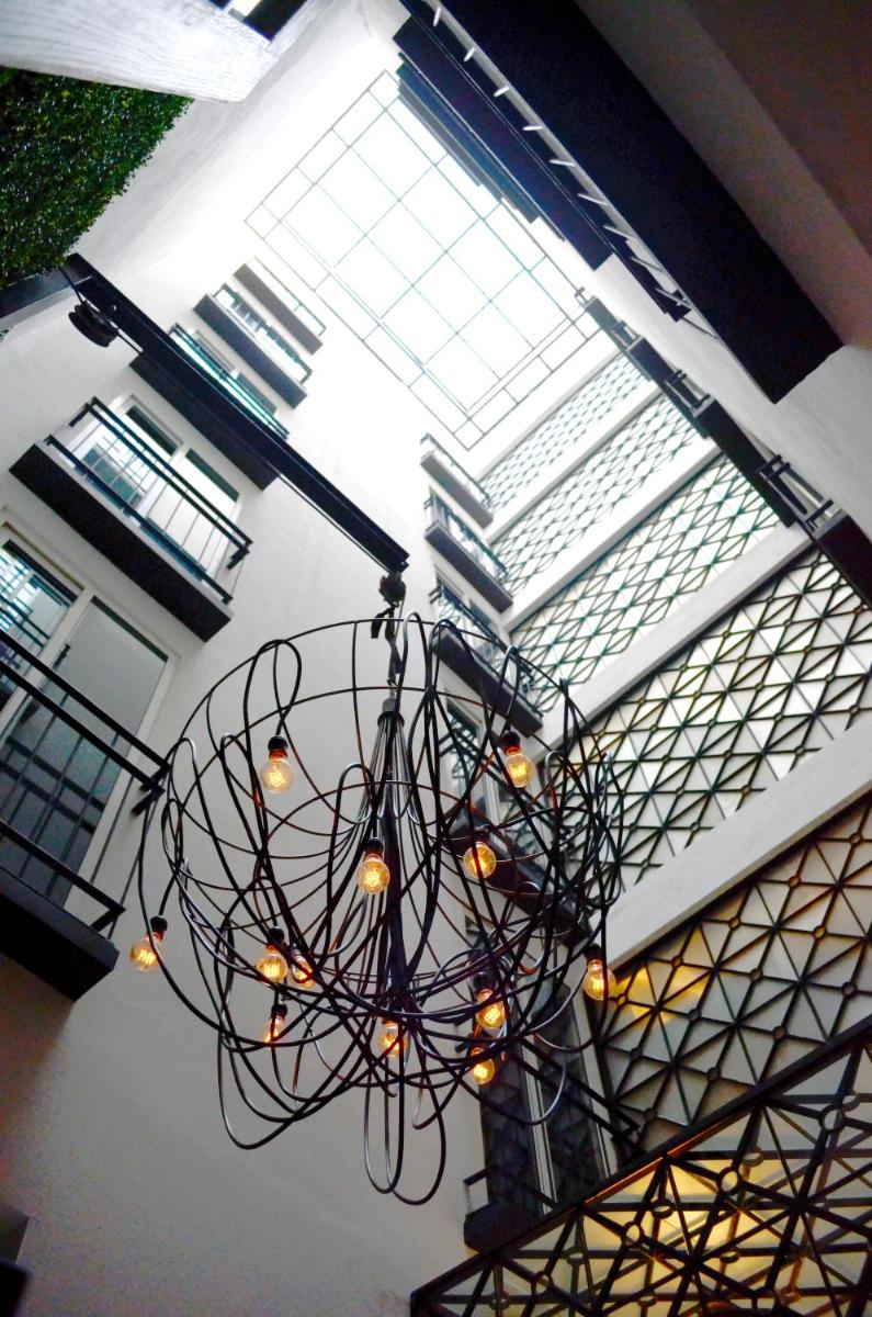 Hotel Plaza Revolución - Housity