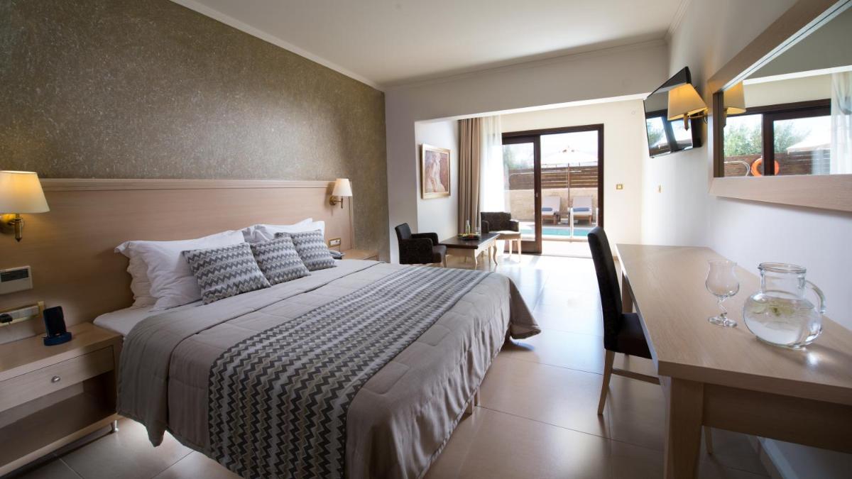 Cactus Royal Spa & Resort Adults Only - Housity
