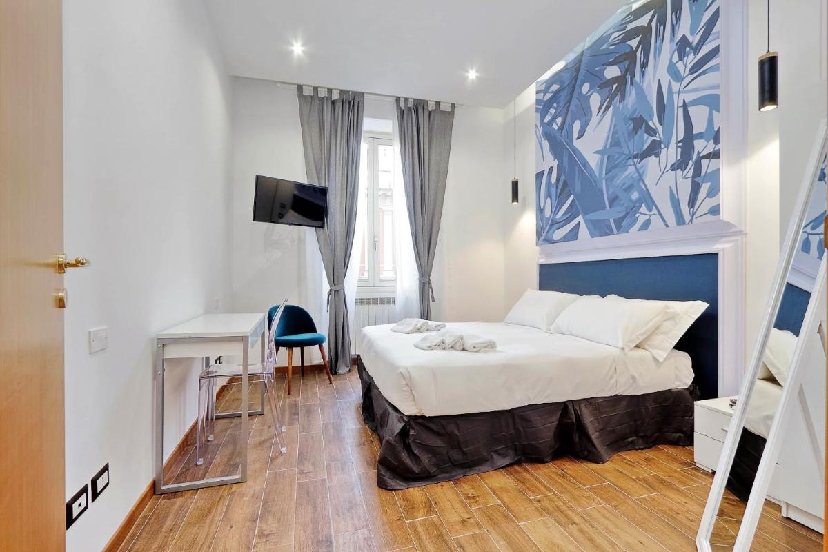 Suitetrails - Style Apartment Julia 50 mt from Colosseum