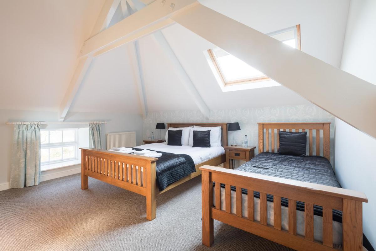 The Cambrian Inn - Housity