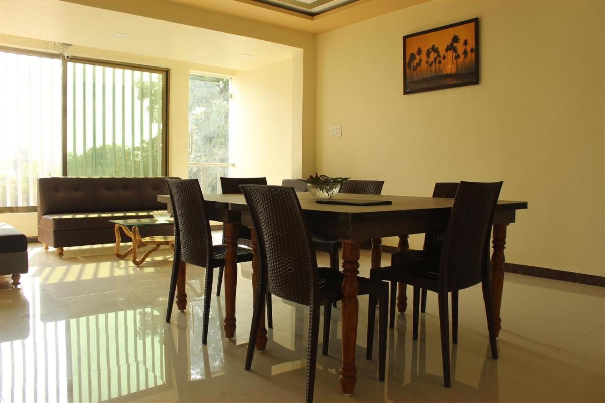 Hotel Shri Sharanam - Housity