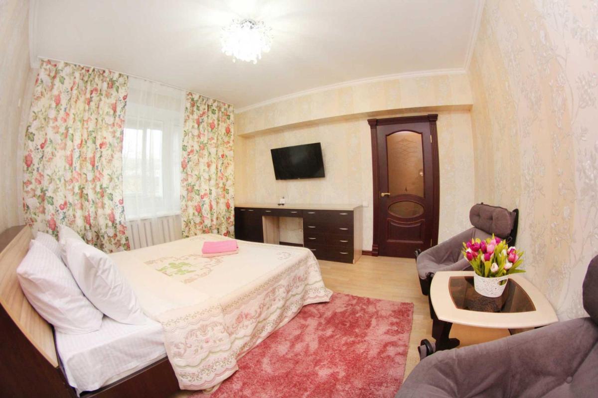 1BR apartment in the centre, Nazarbaev 42A - Housity