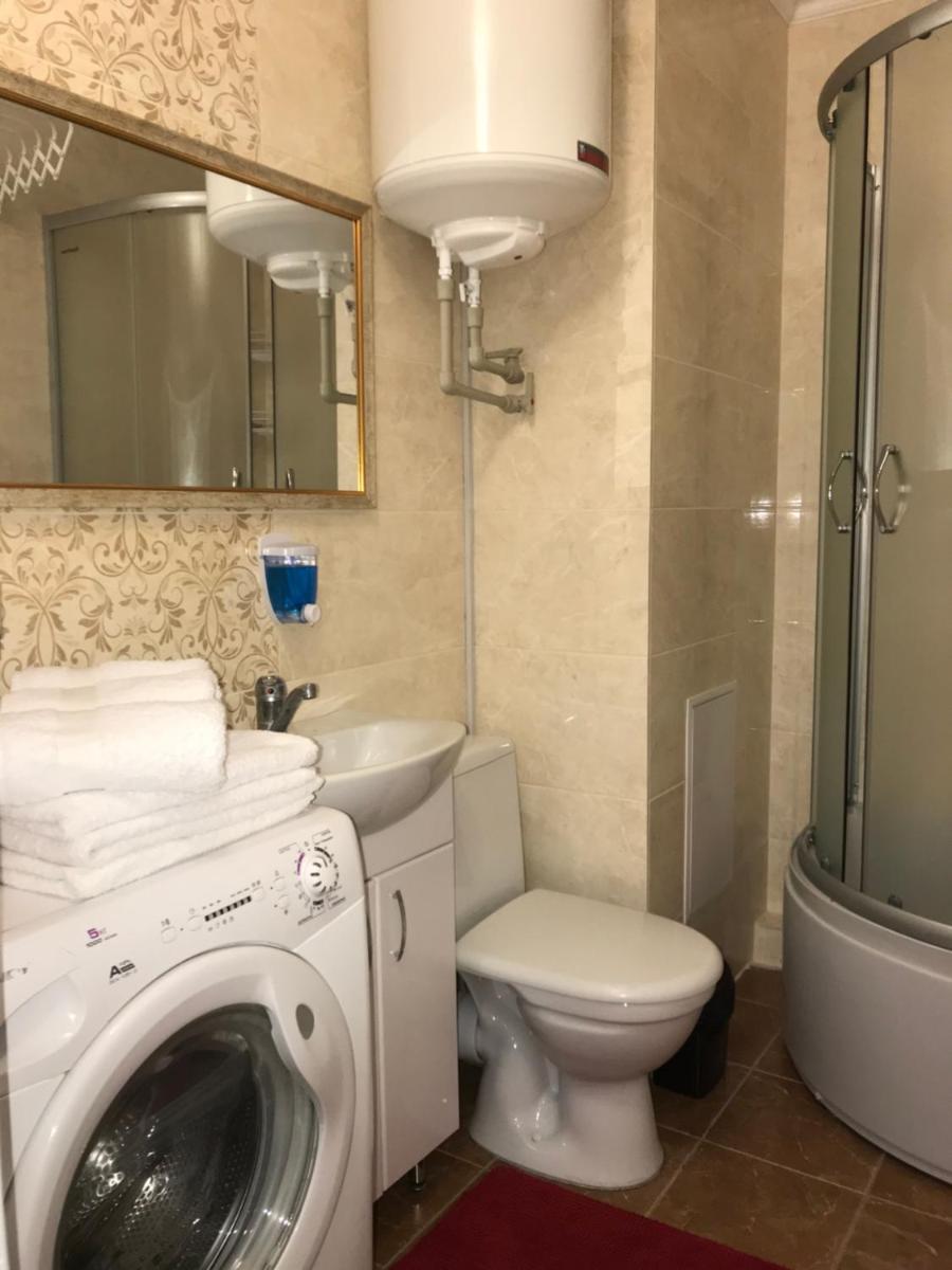 Light Apartments - Housity