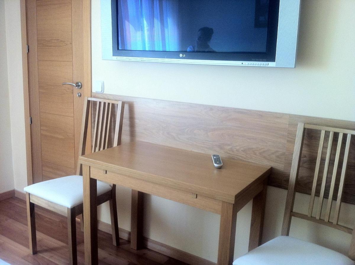 Hostal Madrid Paris - Housity