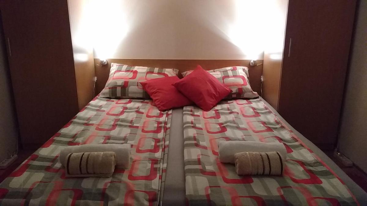 Cozy Dream Apartment - Housity
