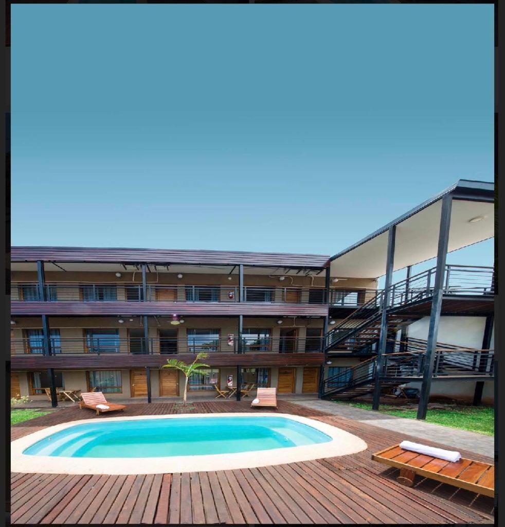 Iguazú Urban Hotel Express - Housity