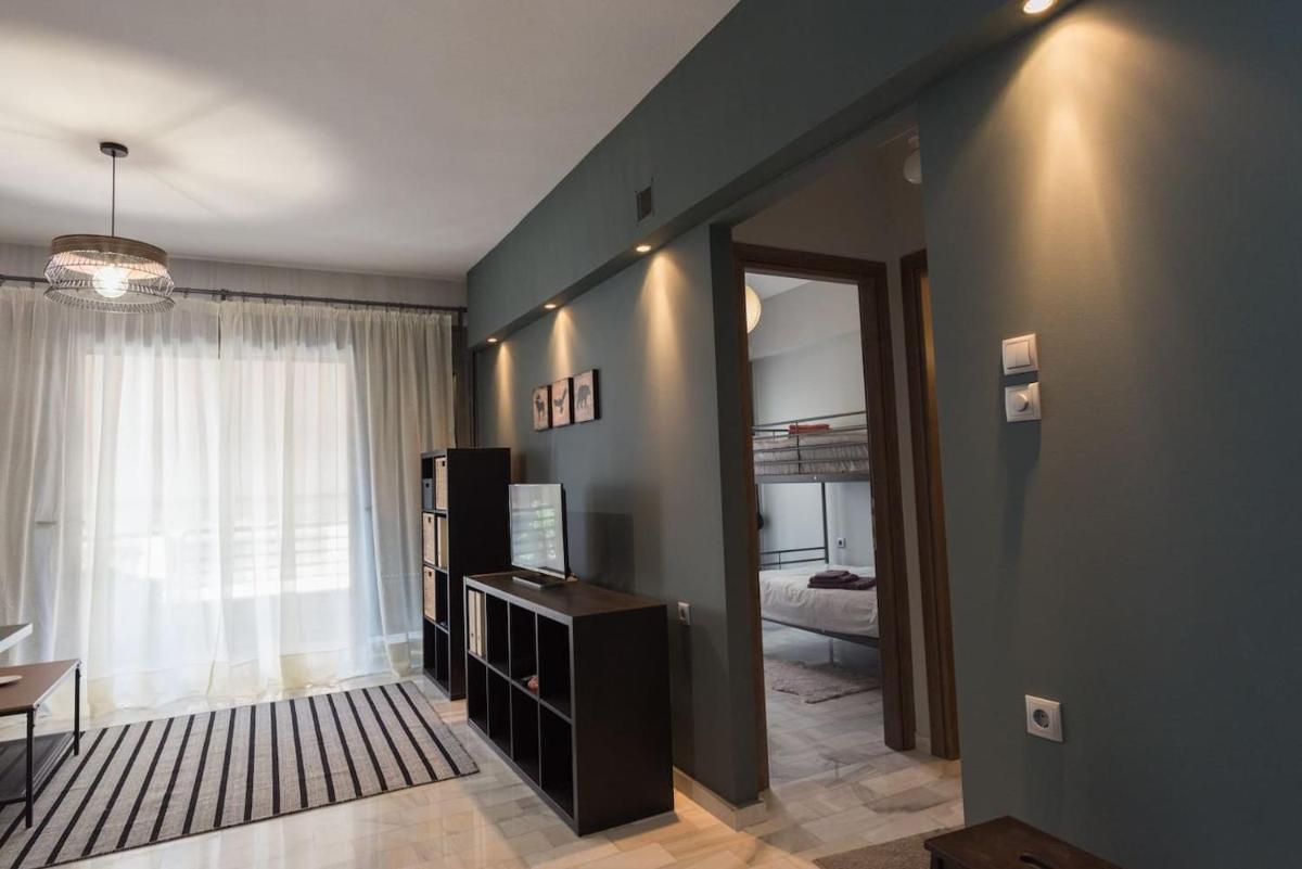 Centrally Located Apartment - Housity
