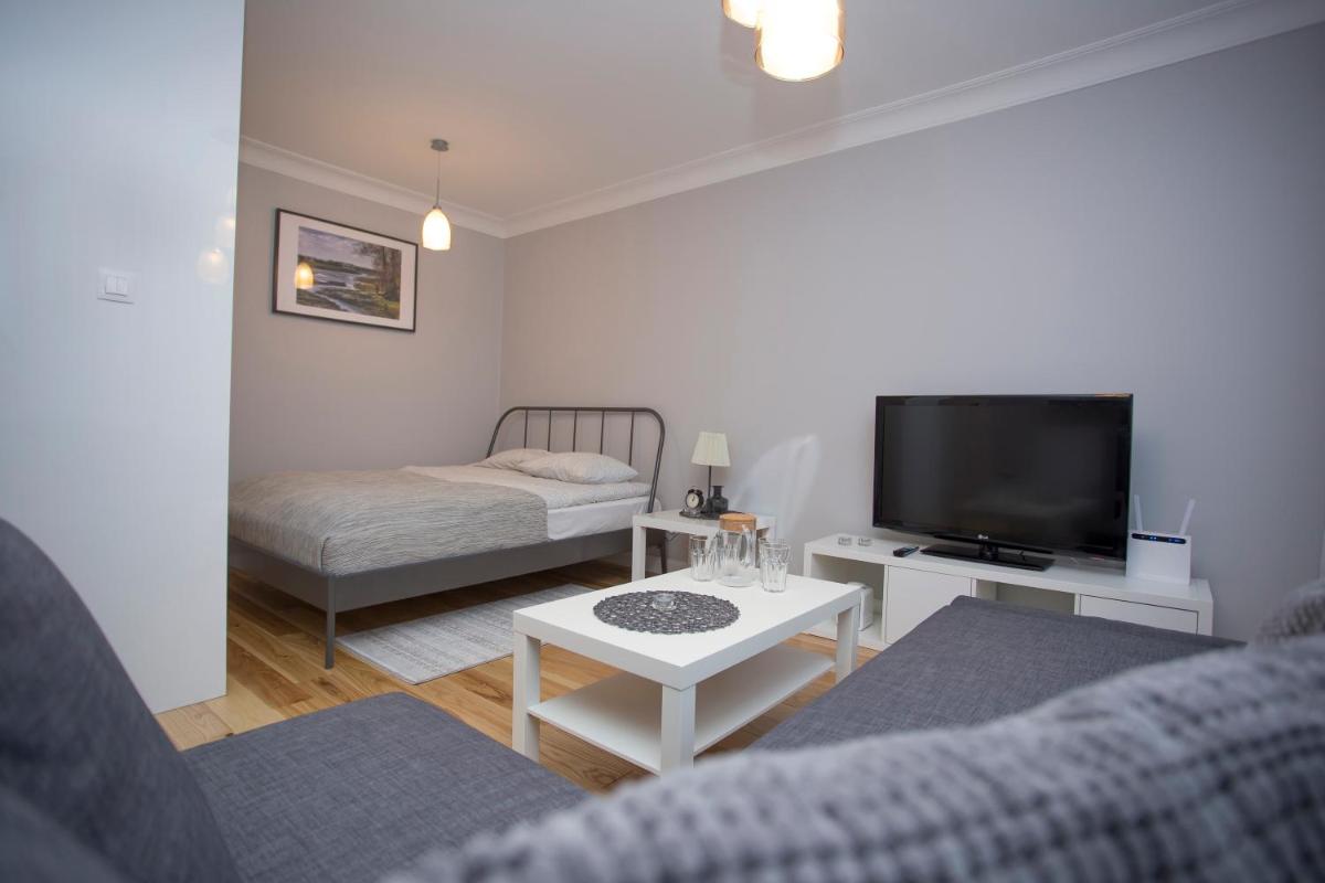 CR Apartament Ścisłe Centrum Aleja Bluesa - Housity