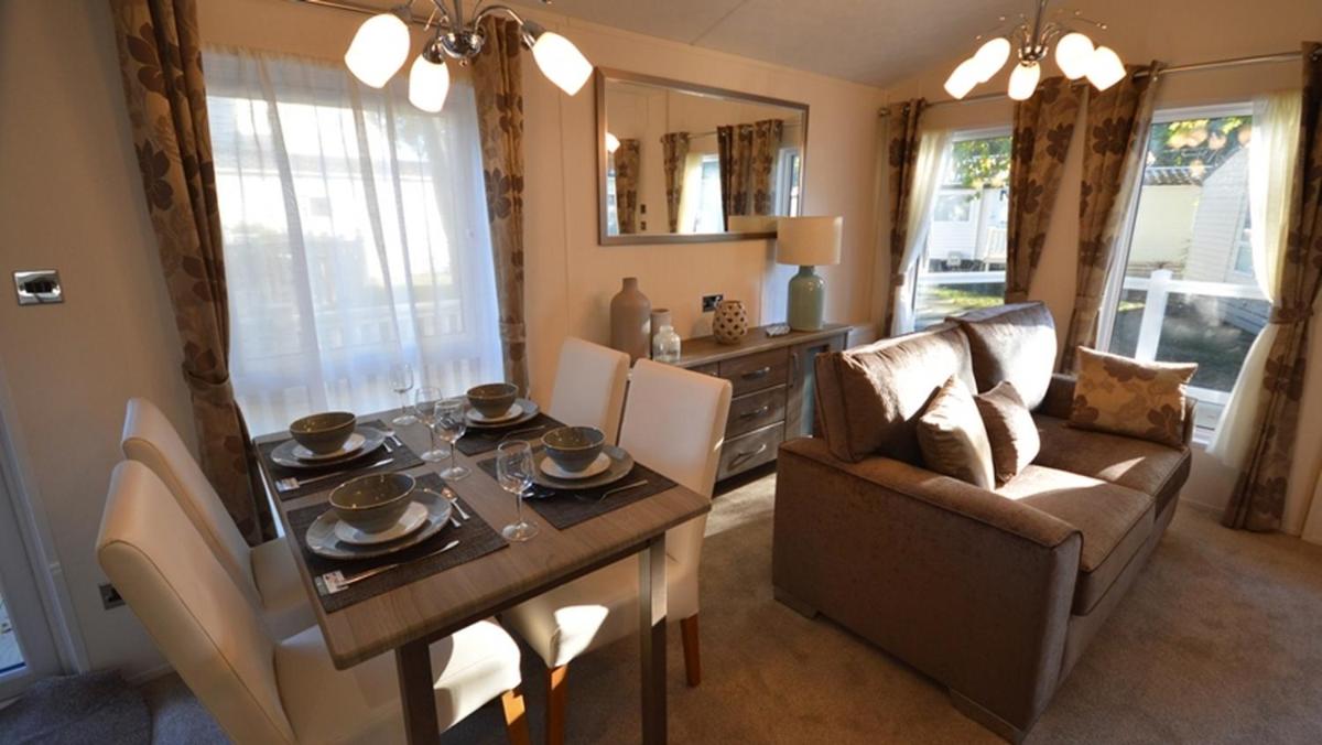 Avon Beach Lodge - Housity