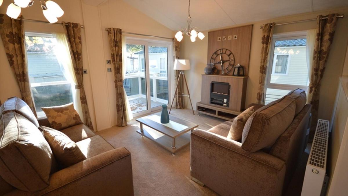 Avon Beach Lodge - Housity