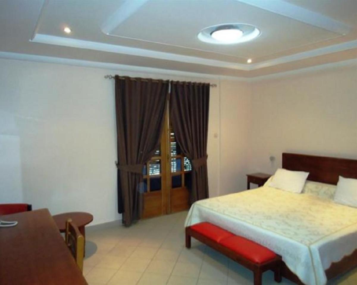 Brahmi Hotel - Housity