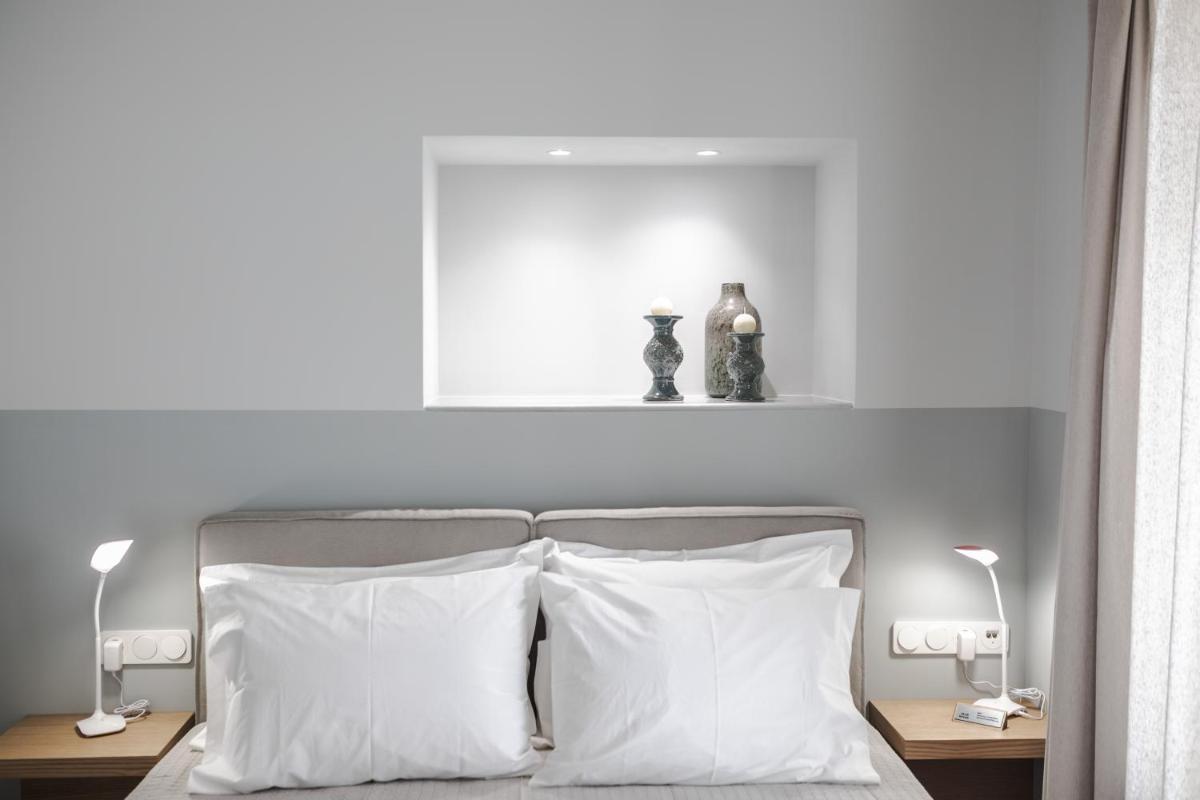 Stylish Studio Apartment - 1 House - Housity