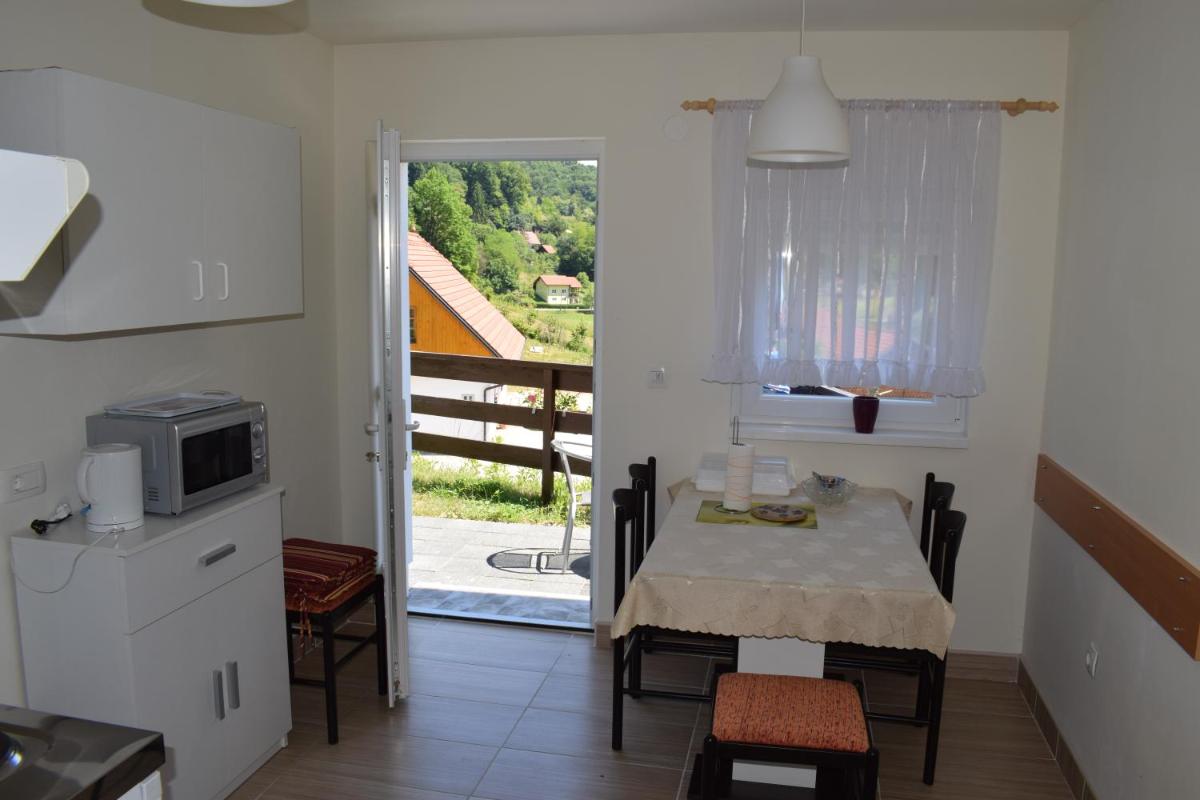 Apartmani Huško - Housity