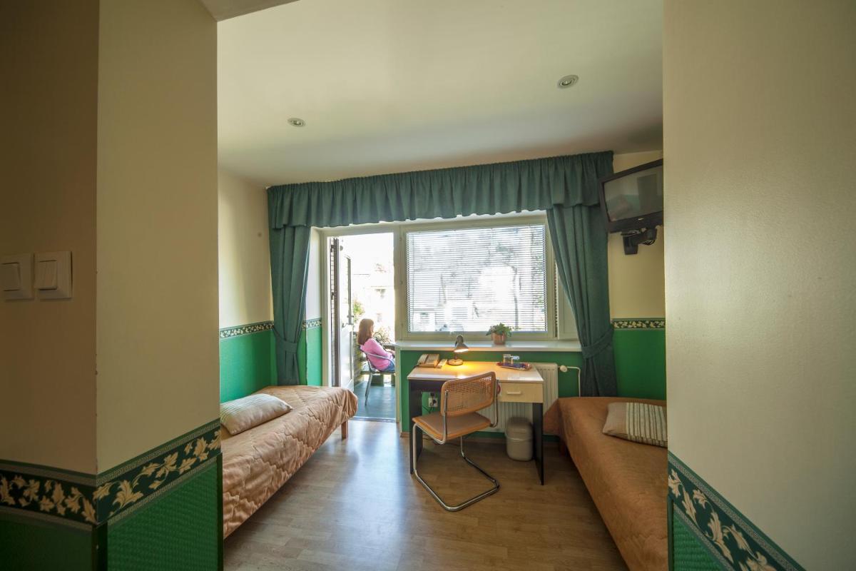 Alexi Villa - Housity