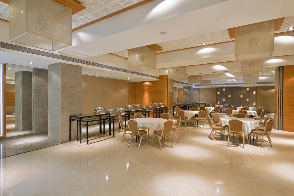 Krishna Palace Hotel - Ambernath - Housity
