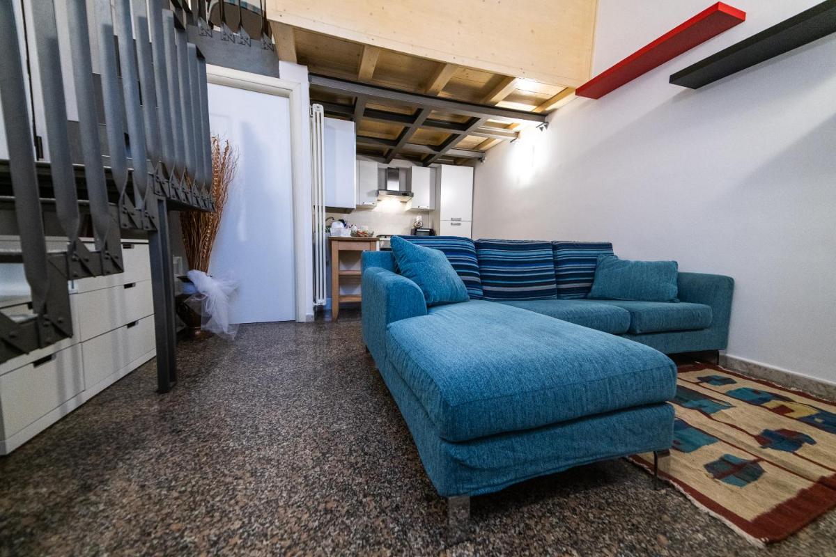 Anais' Loft- OSP. SANT'ORSOLA-FIERA - Housity
