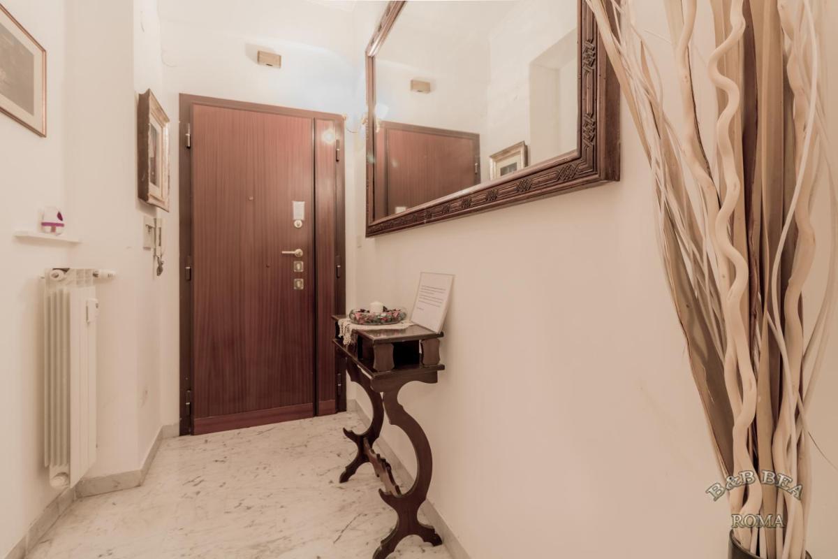 Bea Roma - Housity