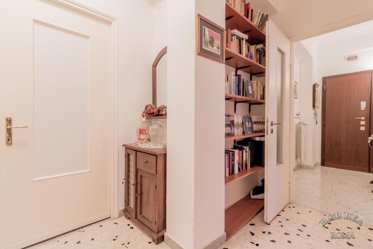Bea Roma - Housity