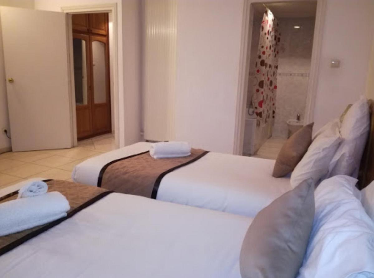 Hotel El Biar - Housity