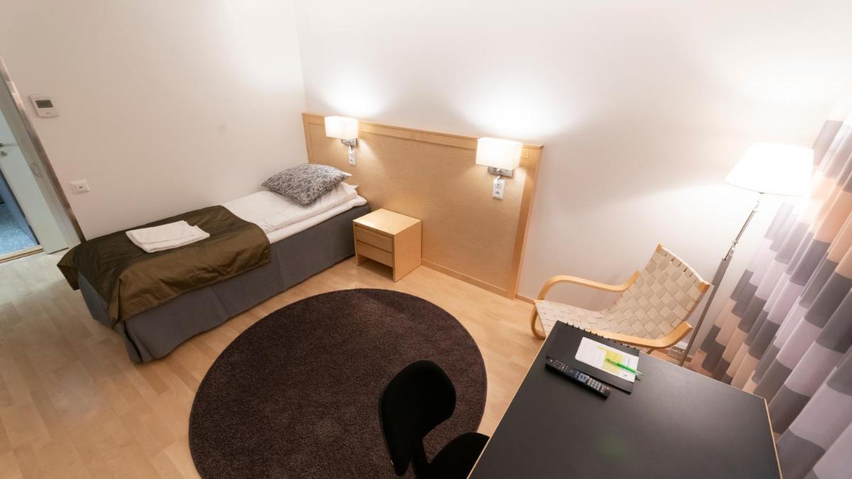 Kokoushotelli Murikanranta - Housity