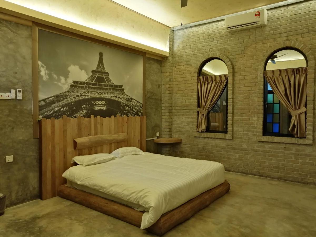 Rocky Farm - Housity