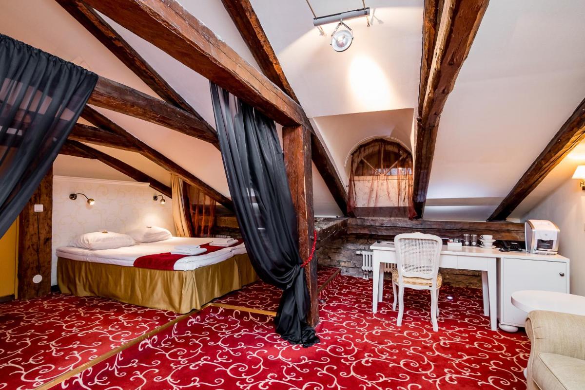 Meriton Old Town Garden Hotel - Housity