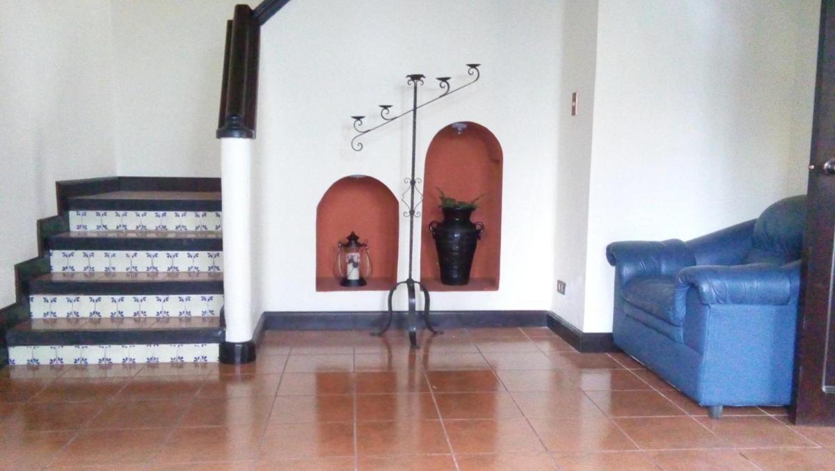 Bella Casa en Antigua Guatemala - Housity