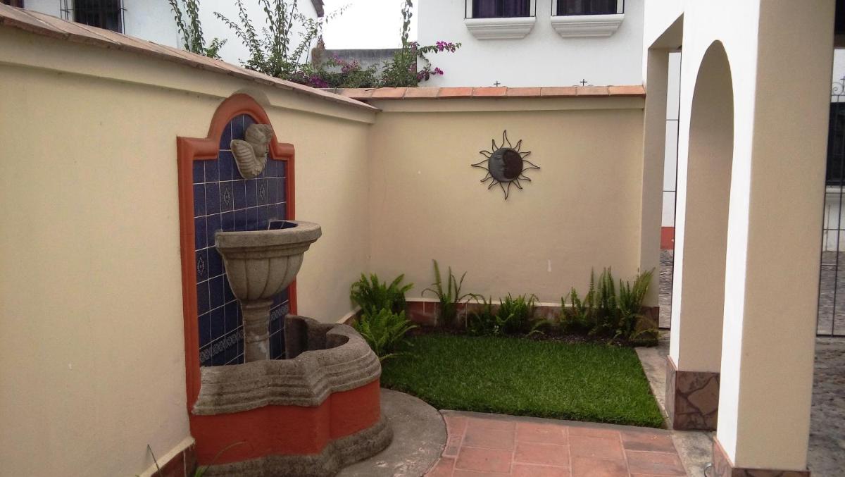 Bella Casa en Antigua Guatemala - Housity